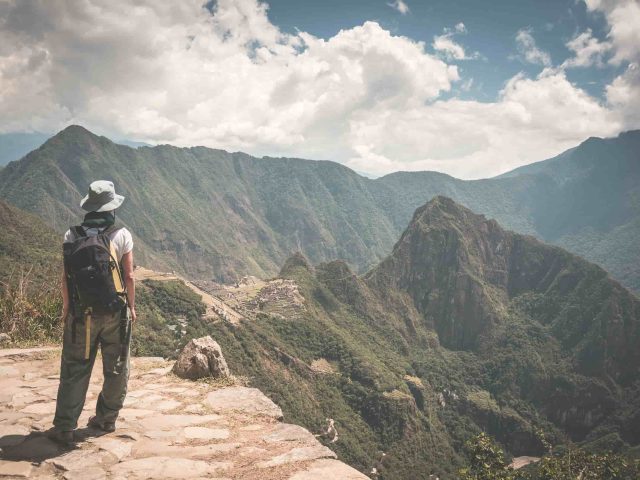 Tour to Machupicchu by car 2D/1N