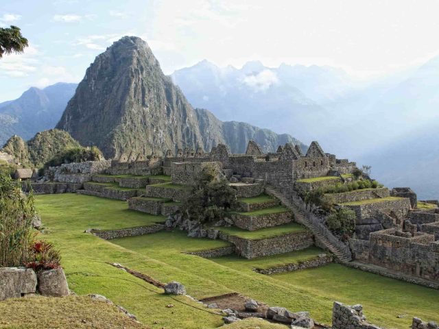 Tour to Machupicchu by car 2D/1N